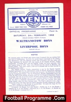 Walthamstow Avenue v Liverpool Boys 1962 - School Boys Match - football programme