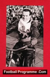 Wembley Speedway Rider Bob Oakley Signed Photograph 1940s