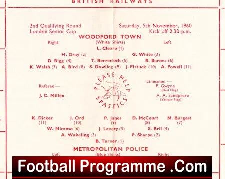 Woodford Town v Metropolitan Police 1960 - Met Police London - Image 3