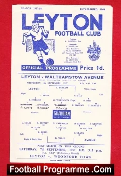 Leyton v Walthamstow Avenue 1957 - football programme