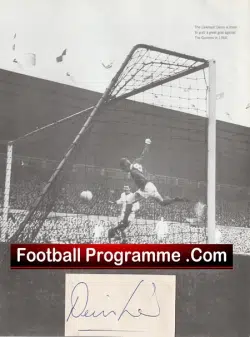 Manchester United Denis Law Autograph Signed Picture Man Utd - football memorabilia