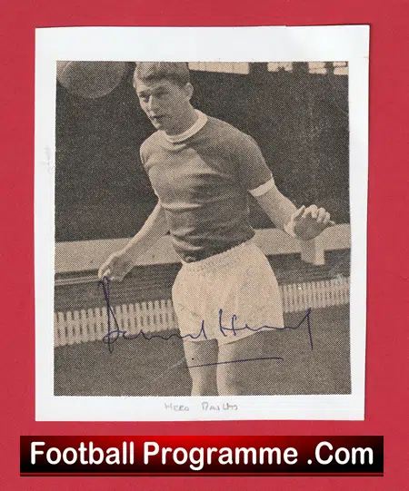 Manchester United David Herd Autograph Signed Man Utd 1961 - 1968 - Image 2