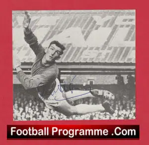Manchester United Alex Stepney Autograph Signed Man Utd 1966 – 1978