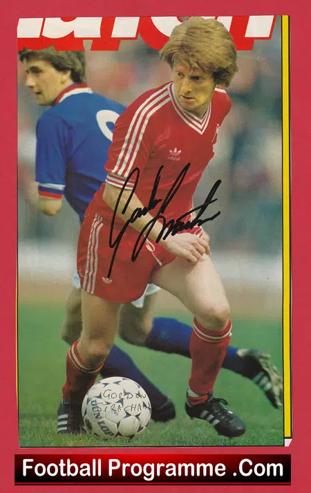 Man Utd + Aberdeen Gordon Strachan Signed Magazine Picture - Image 2