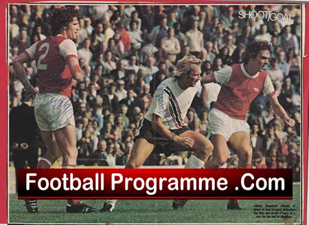 Man Utd Jimmy Greenhoff + Pat Rice + David O'Leary Signed Magazine Picture - Image 2