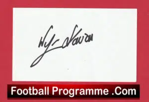 Manchester United Wyn Davies Autograph Signed Card 1970s