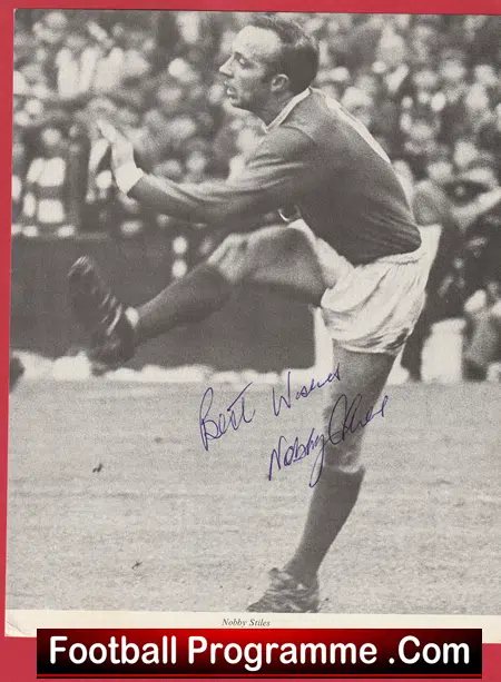 Manchester United Nobby Stiles Autographed Signed Man Utd Footballer - Image 2