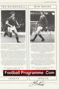Manchester United Wyn Davies Signed Autographed Picture