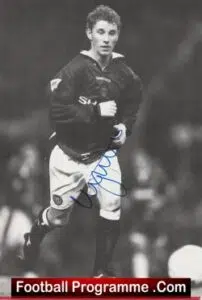 Manchester United Nicky Butt Signed Autographed Picture