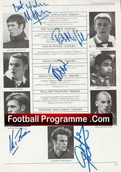 Manchester United Multi Signed Autographed Picture Man Utd - football memorabilia