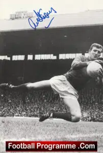Manchester United Alex Stepney Autograph Signed Man Utd