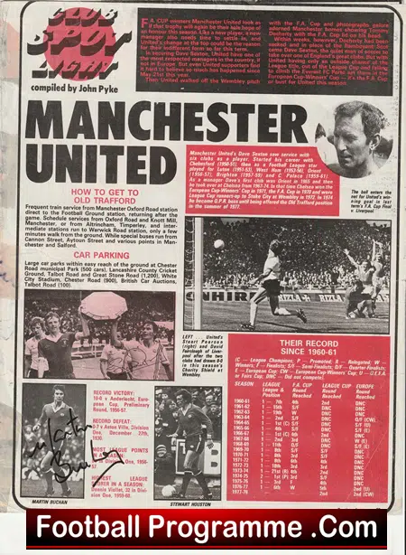 Manchester United Football Club Multi Signed Autographed Picture 1980s - Image 4