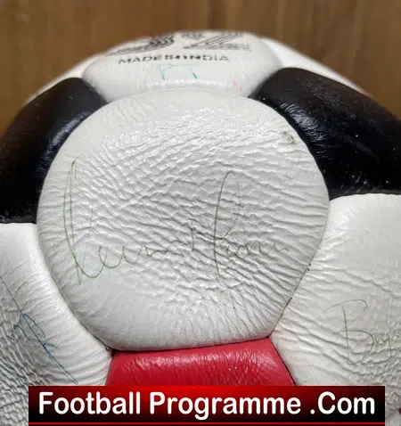 Manchester United Multi Autographed Signed Football Man Utd 1980s - Image 14