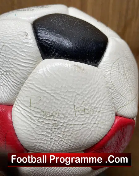 Manchester United Multi Autographed Signed Football Man Utd 1980s - Image 15