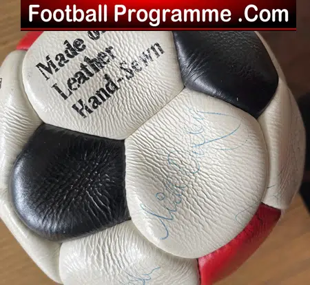 Manchester United Multi Autographed Signed Football Man Utd 1980s - Image 16