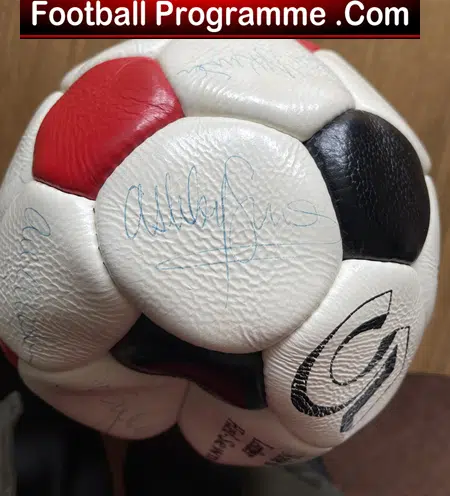 Manchester United Multi Autographed Signed Football Man Utd 1980s - Image 17