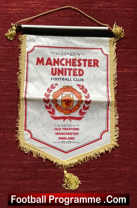 Manchester United Football Pennant Flag - Man Utd Multi Autographed 1990s - Image 6