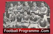 Manchester United Football Team Multi Signed Autographed Team Picture 1959