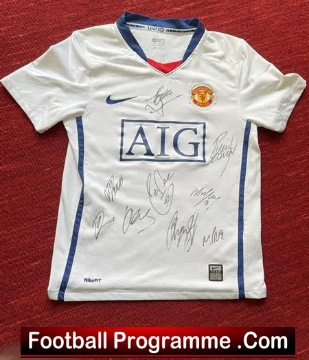 Manchester United Multi Signed Autographed Football Shirt Ronaldo + Tevez ETC - Image 8