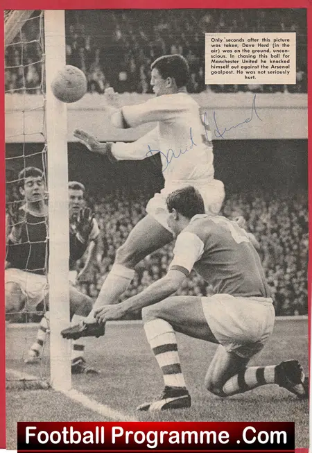 Manchester United David Herd Autographed Signed Picture 1960s - Image 2