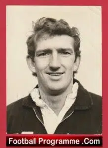 Manchester United Alex Stepney Autograph Signed Press Picture Man Utd 1970
