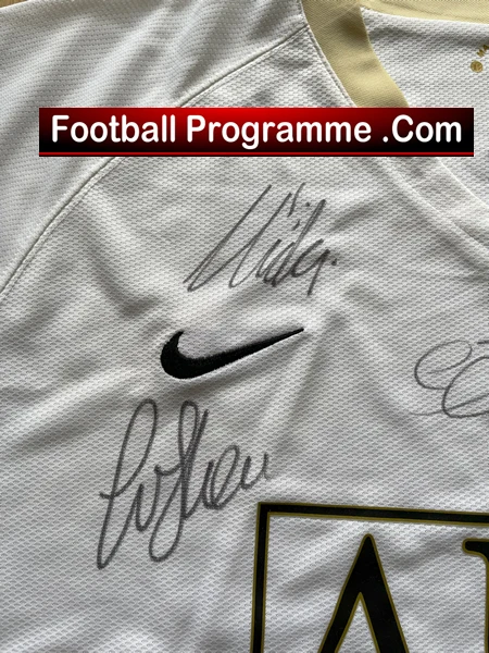 Manchester United Multi Autographed Signed Football Shirt 2006 - 2009 + Ronaldo - Image 3
