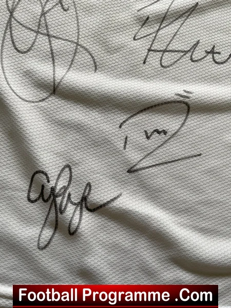 Manchester United Multi Autographed Signed Football Shirt 2006 - 2009 + Ronaldo - Image 7
