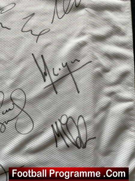 Manchester United Multi Autographed Signed Football Shirt 2006 - 2009 + Ronaldo - Image 13