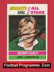 Manchester United Gerry Daly Autographed Football Card 1970’s Man Utd