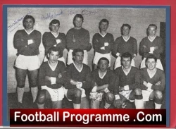  Manchester United Football Team Multi Signed Picture 1946 - 1947 Football Programme .COM Football Programmes Memorabilia