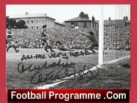 Newcastle Malcolm MacDonald Autograph Signed Picture – Hattrick