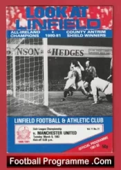 Linfield v Manchester United 1982 – Friendly Match Ireland