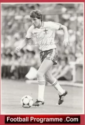 Manchester United Northern Ireland Norman Whiteside Autograph Signed Press Photo
