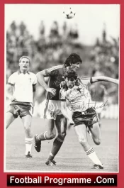Manchester United Northern Ireland Norman Whiteside Autograph Signed Press Picture