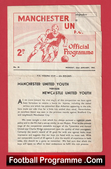 Manchester United v Newcastle United 1962 - Man Utd FA Youth Cup Match - Image 2