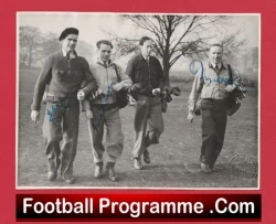 Manchester United Multi Signed Autographed Press Photo Man Utd 1940s + Busby - football memorabilia