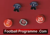 Manchester United Football Badge Collection X 5