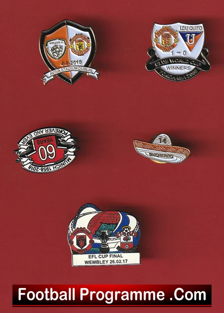 Manchester United Football Badge Collection Man Utd Badges X 5 - Image 2
