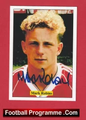 Manchester United Mark Robins Autograph Signed Football Card Man Utd