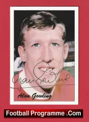 Manchester United Alan Gowling Autograph Signed Football Card Man Utd