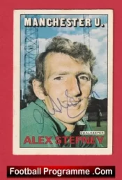 Manchester United Alex Stepney Autograph Signed Football Card Man Utd