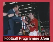 Manchester United Bryan Robson Signed Autographed Football Photo