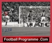 Manchester United Norman Whiteside Signed Autographed Football Photo