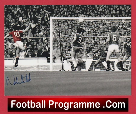 Manchester United Norman Whiteside Signed Autographed Football Photo - Image 2