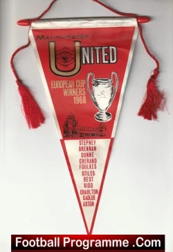 Manchester United Pennant Flag 1968 Man Utd European Cup Winners - football memorabilia