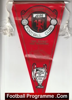 Manchester United Pennant Flag Man Utd European Cup Winners 1968 - football memorabilia