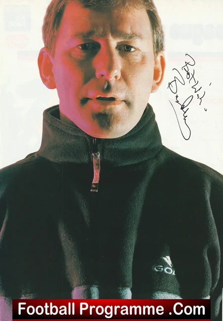Manchester United Bryan Robson Autograph Signed Picture Man Utd - Image 2