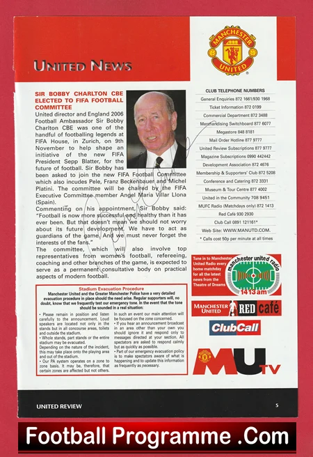 Manchester United Bobby Charlton Autograph Signed Picture Man United - Image 2