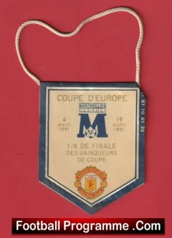 Montpellier Herault v Manchester United 1991 ECWC Football Pennant France - football memorabilia