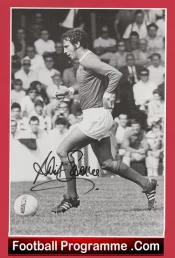 Manchester United David Sadler Autographed Magazine Picture